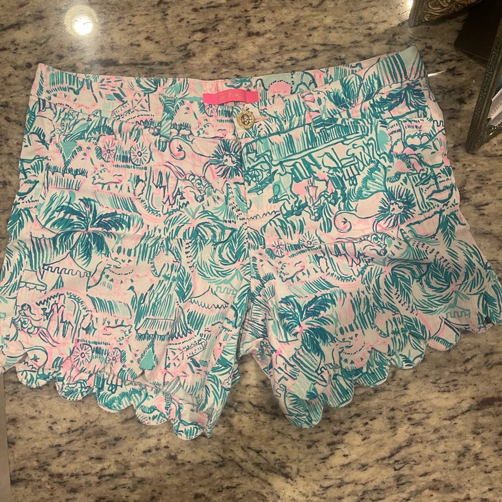 Lily Pulitzer scalloped shorts